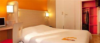 Sweet And Smart Sarreguemines - Hambach Otel Dış mekan fotoğraf